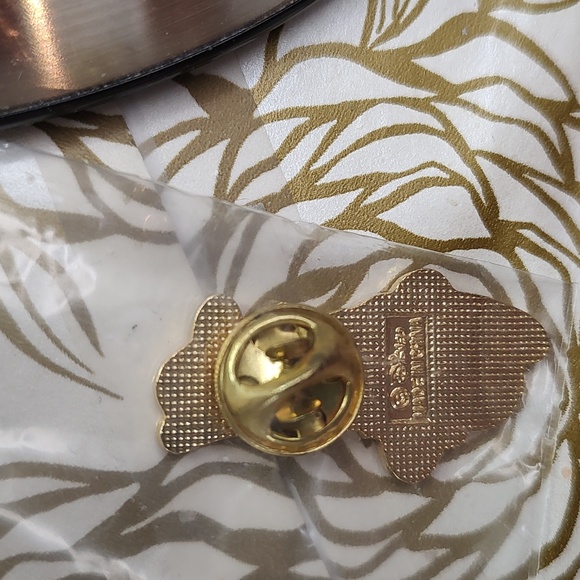 NWOT Disney Vintage Goofy Pin - Picture 3 of 3